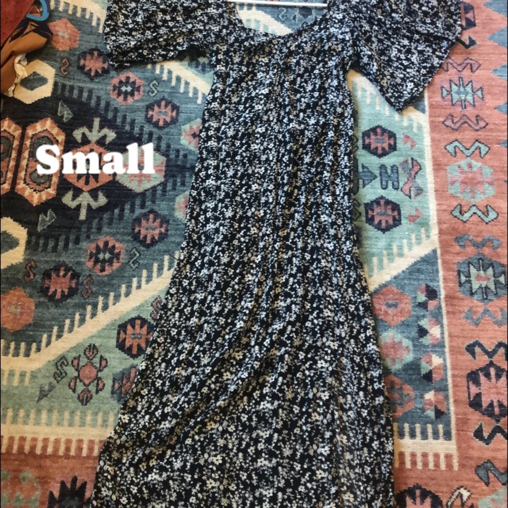 Black and White Off the Shoulder Sundress with Flutter Sleeves